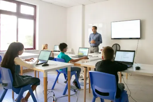 [CMB-ESC] Combo Escolas: Site + E-Learning Profissional + Chat Atendimento + Área Logada + Provas e Certificações  => Sua escola na era digital